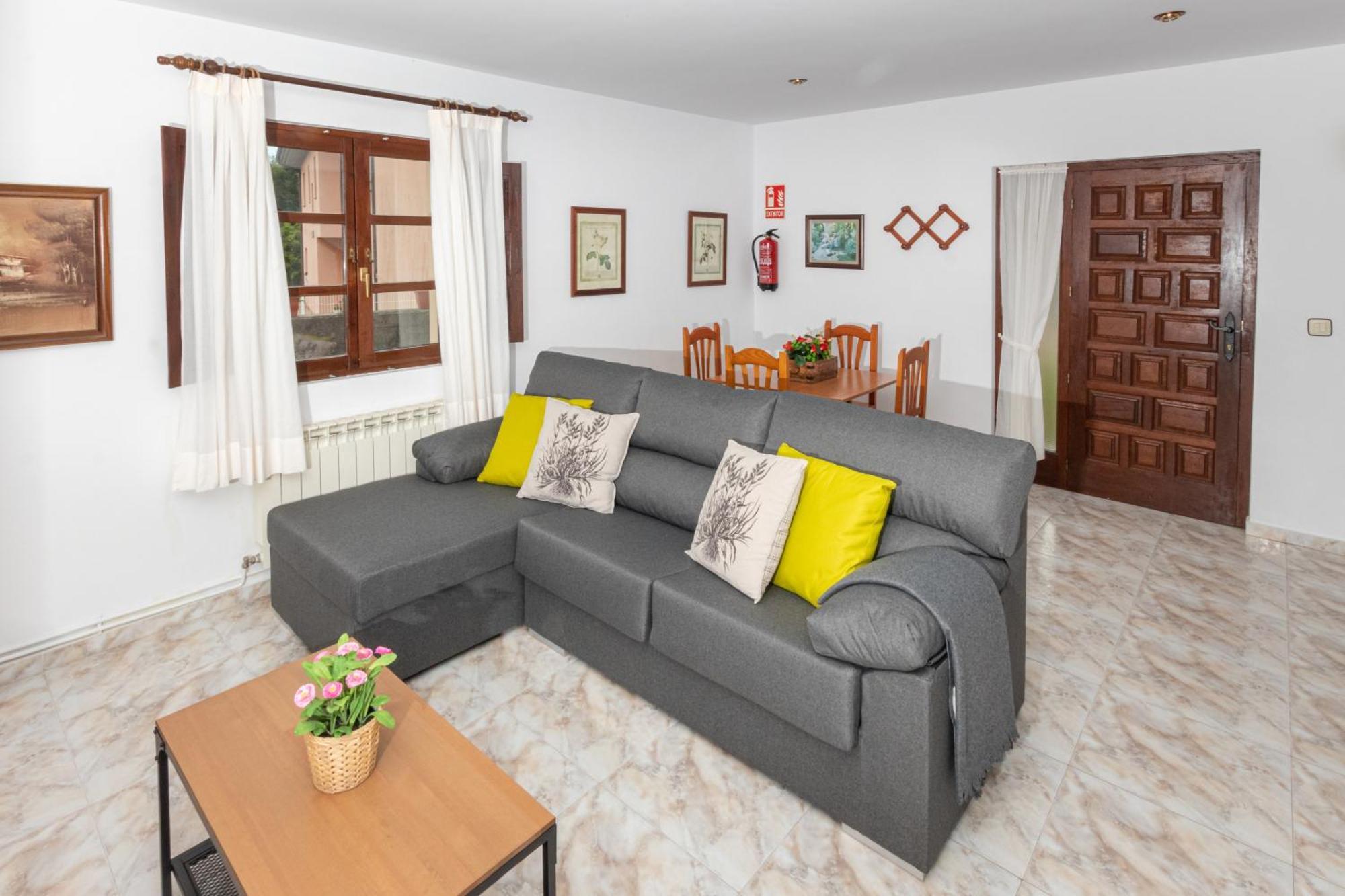 Apartamentos El Acebo Naves  Luaran gambar